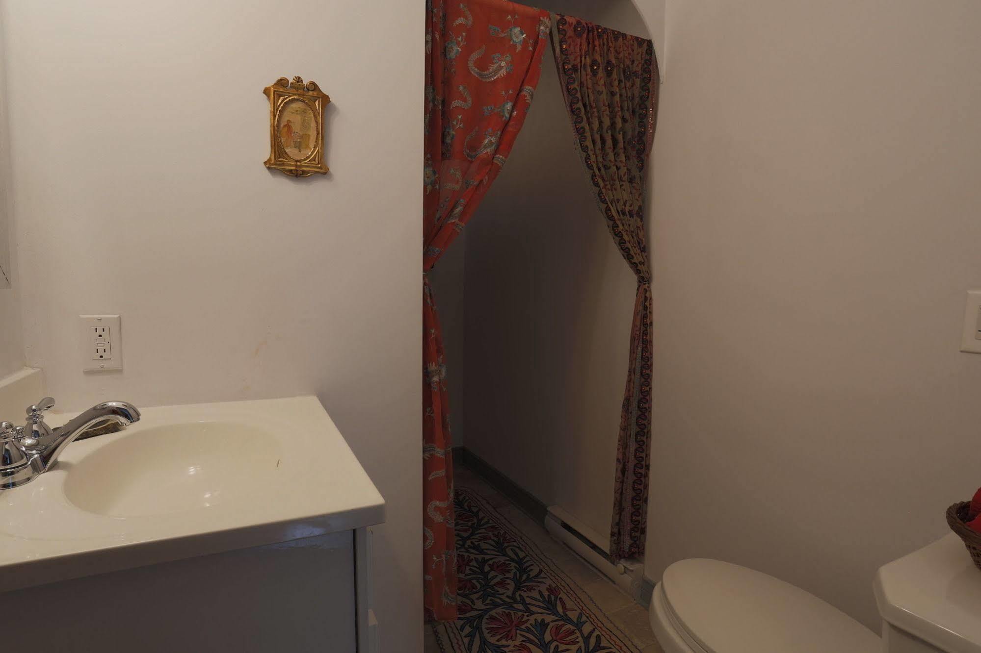 Meems Elliston B&B Екстериор снимка
