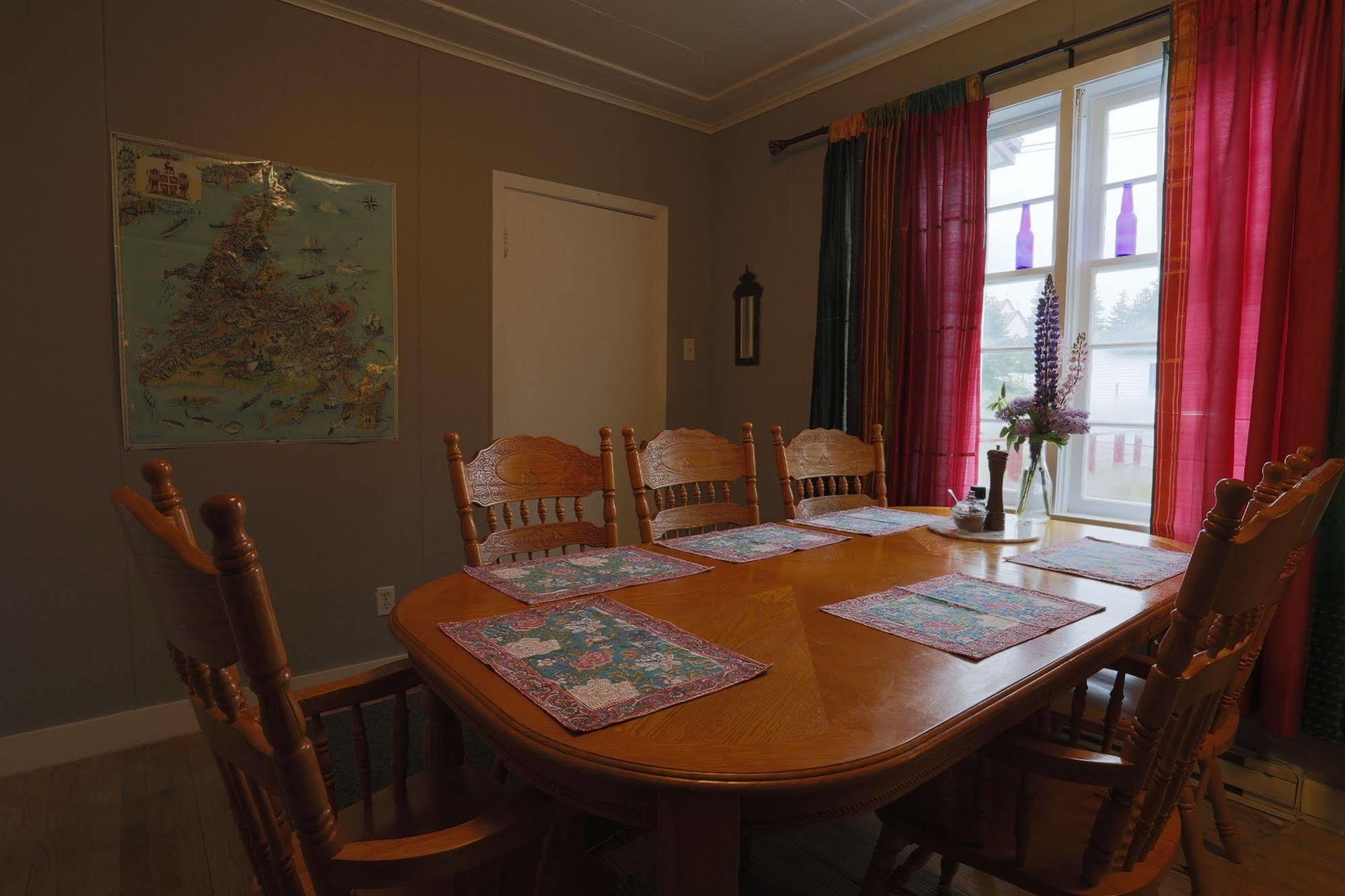 Meems Elliston B&B Екстериор снимка
